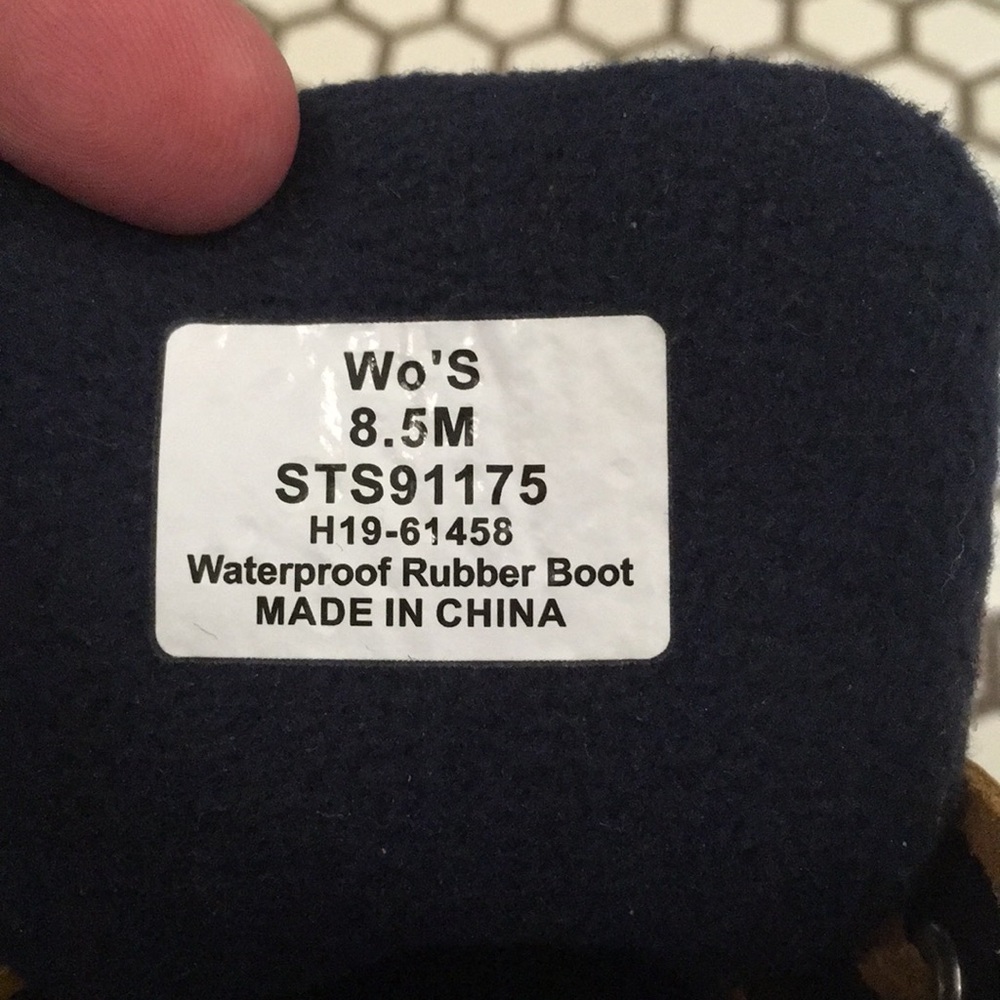 ❌SOLD❌Sperry Saltwater Duck Boots NWT - Picture 7 of 8